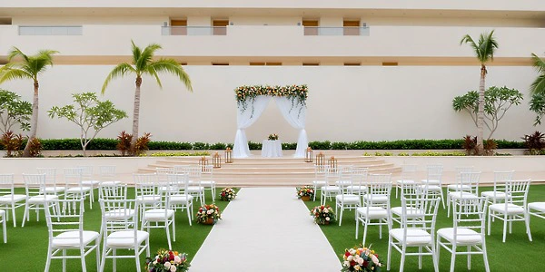 Garden Art outdoor wedding venue surrounded by lush greenery at Dreams Natura Resort & Spa